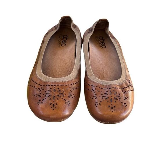 Abeo Tamra Women's Size 7N Leather Ballet Flats Tan Laser Cut Arch Support Comfy - Picture 2 of 7